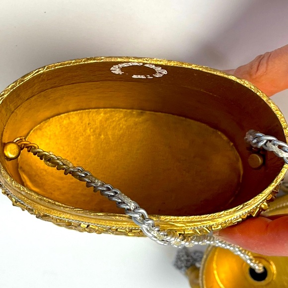 NWOT Rare Mary Frances, Silver and Gold Paper Mache Box Handbag - Picture 6 of 12